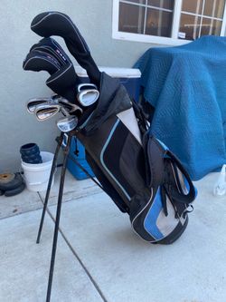 Set of Gold clubs