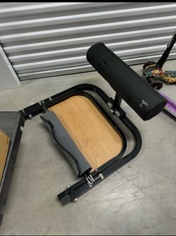 Booty Sprout hip thrust machine
