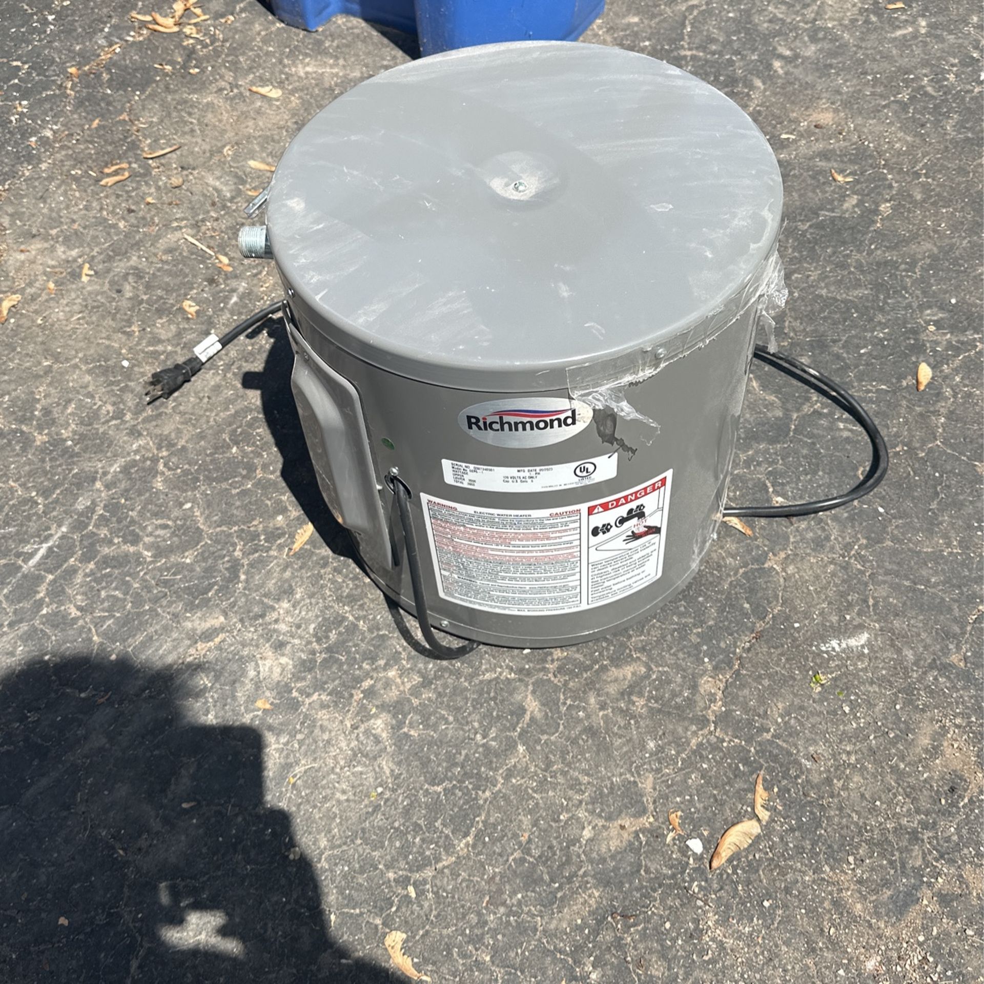 Electric Water Heater