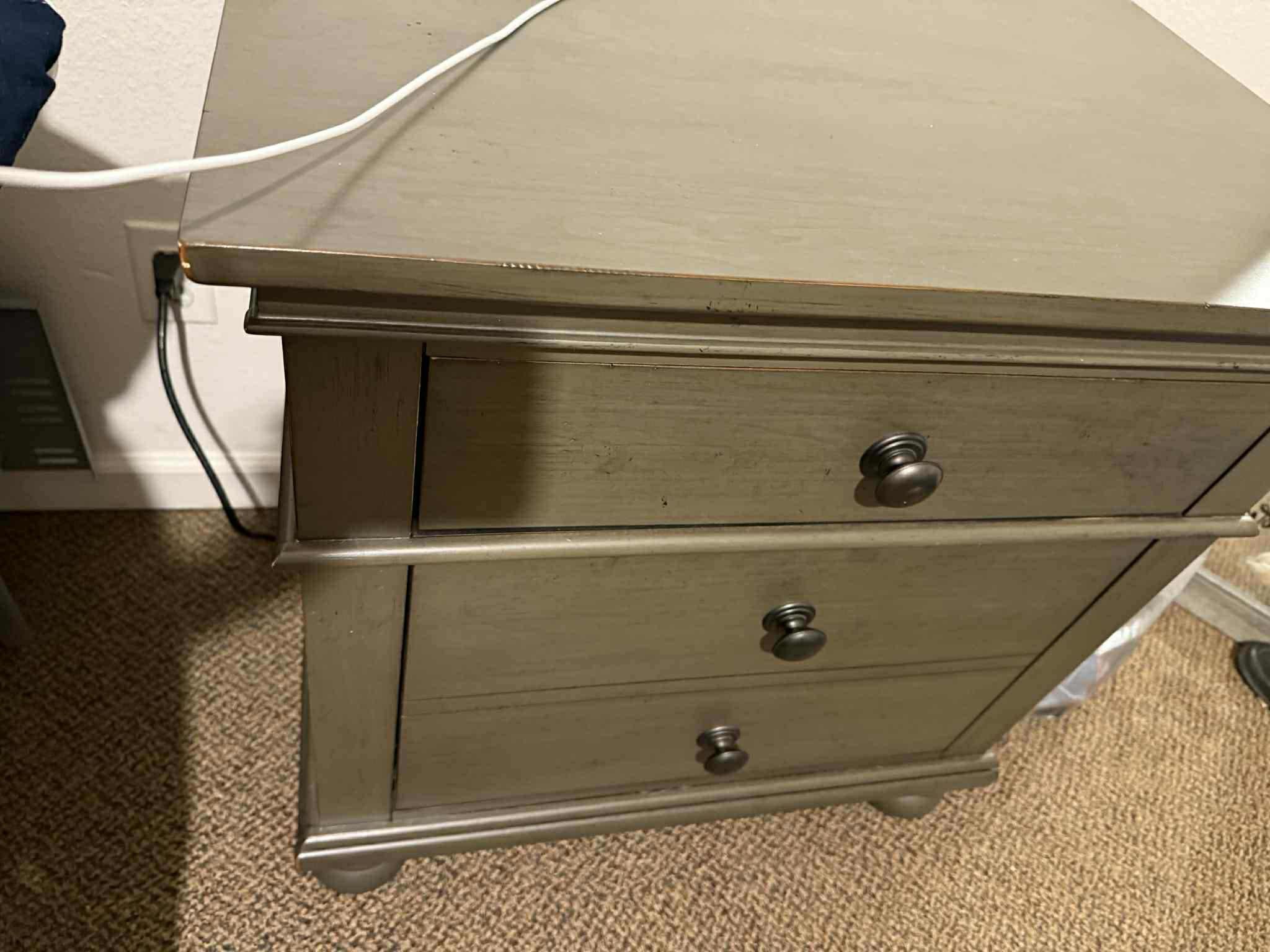 Bed Side Dresser