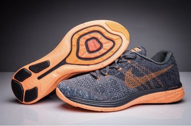 New Nike Flyknit Lunar 3, 10.5 Mens