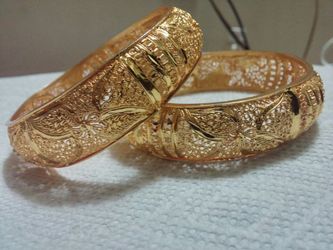 Gold plated kangan