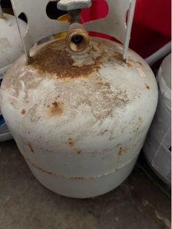 PROPANE TANKS