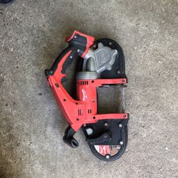 Milwaukee M18 Compact Band Saw