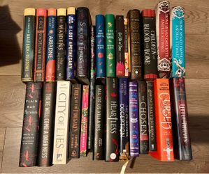 Book Lot (variety of fantasy hardcovers and paperbacks)