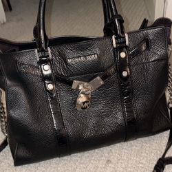 Micheal Kors Purse 