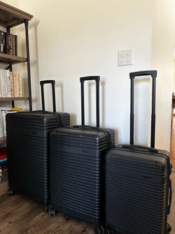 Black Luggage Set