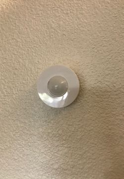 Simple remote controlled and battery powered lights