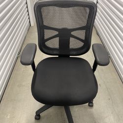 Alera Elusion Series Mesh Back  Office Chair