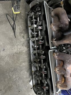 E30 885 Cylinder Head