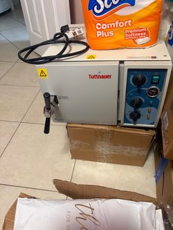 Tuttnauer ValueKlave 1730 autoclave