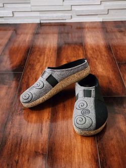Haflinger Gray Wool Clogs – Size EU 40