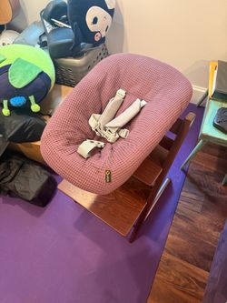 Tripp trapp infant insert in lavender