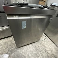 LG Dishwasher In Stainless Steel New Open Box With Stainless Tub