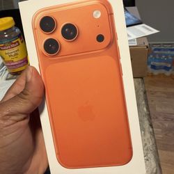 iPhone 17 Pro 256 Gig Locked To Cricket Wireless 