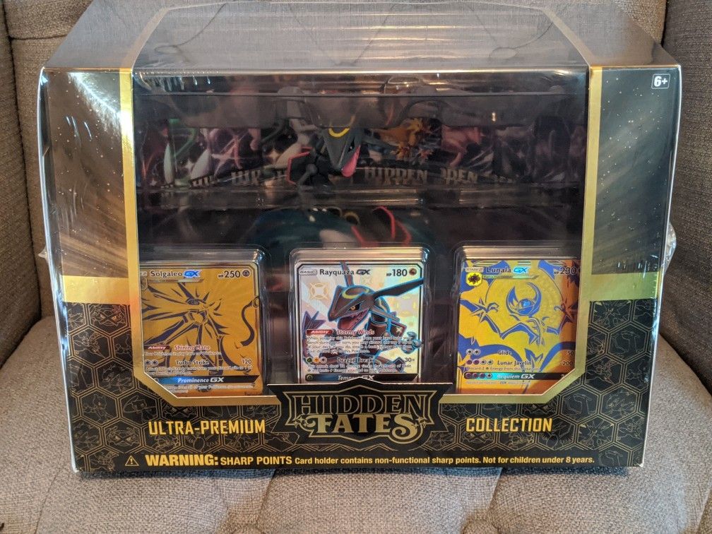 VERY RARE NEW POKEMON HIDDEN FATES ULTRA-PREMIUM COLLECTION