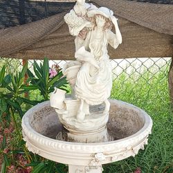 Water Fountain / Birdbath 