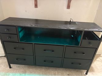 Dresser/tv stand