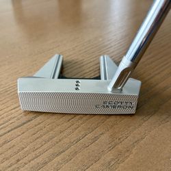 Scotty Cameron Phantom 7.5 2024 Right-Handed