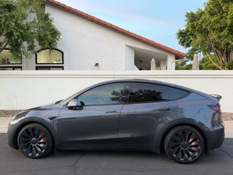 2023 Tesla y Performance AWD