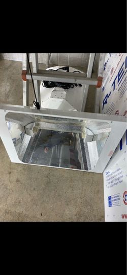 Grow Light Sun System LEC 630 Light Emitting Ceramic with bulbs