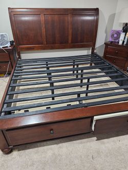 Cherry king bed