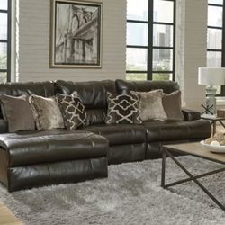 Brand New Leather Modular Reclining Sectional - $4461 Retail - 3pcs - Brown - Delivery Available