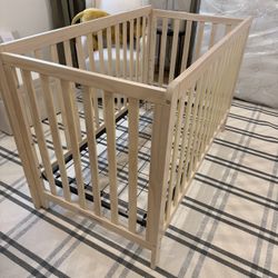 Carter's by DaVinci Colby 4-in-1 Convertible Baby