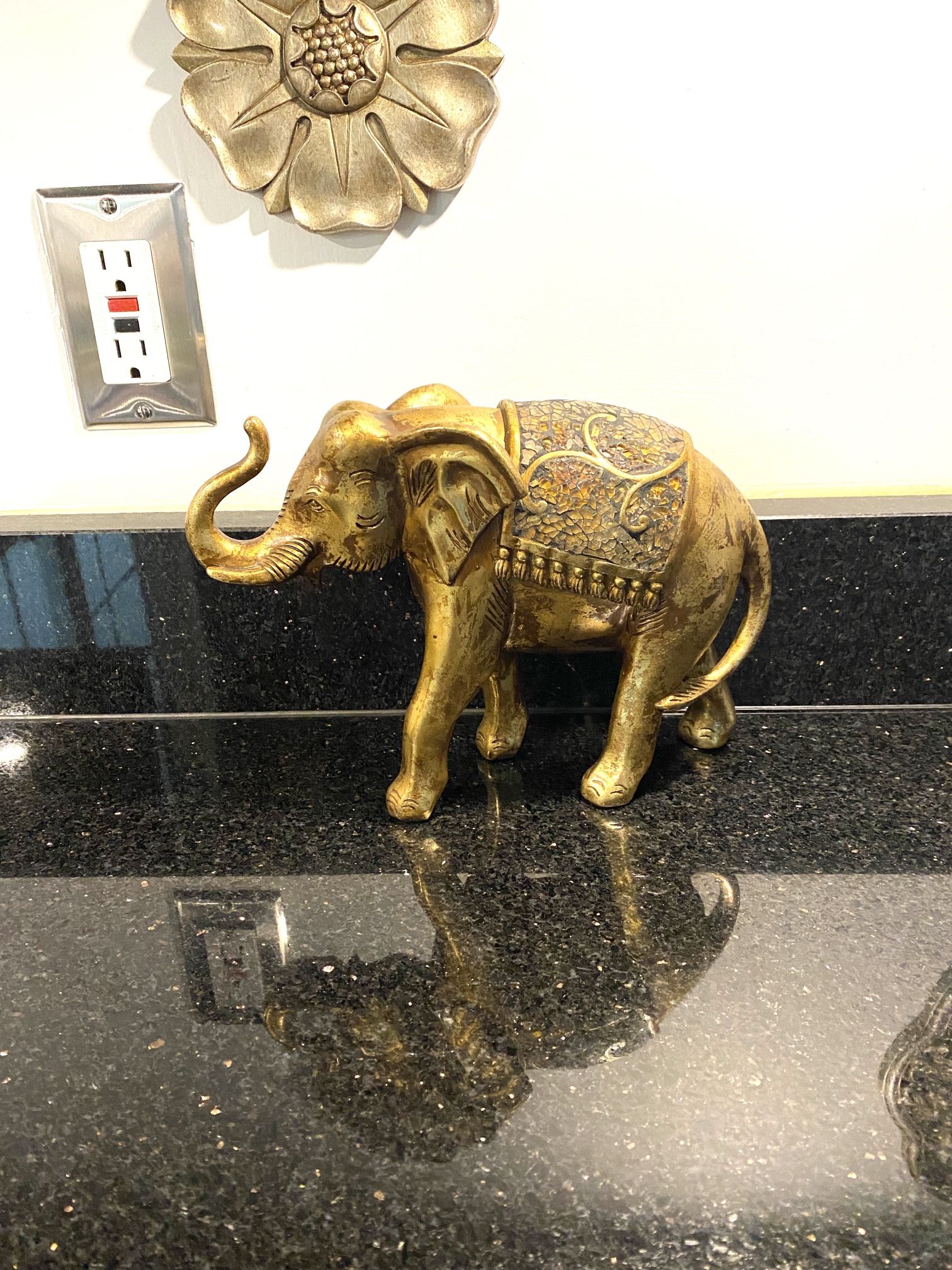 Vintage Brass-bronze Color Elephant Sculpture 7”H 10”L 4”W