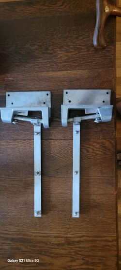 Swinging door Hinges