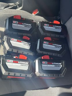 Milwaukee Pilas Batteries 12.0 $150 Each Cada Una 