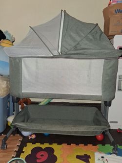Co sleeper basinet
