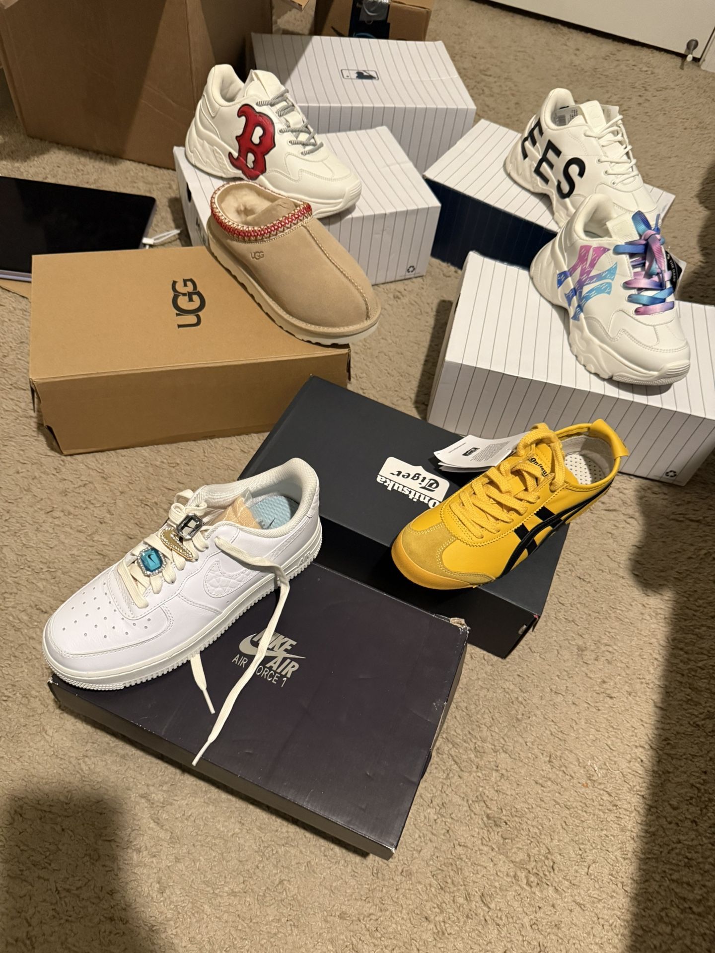 Women shoes size 5.5 and 6