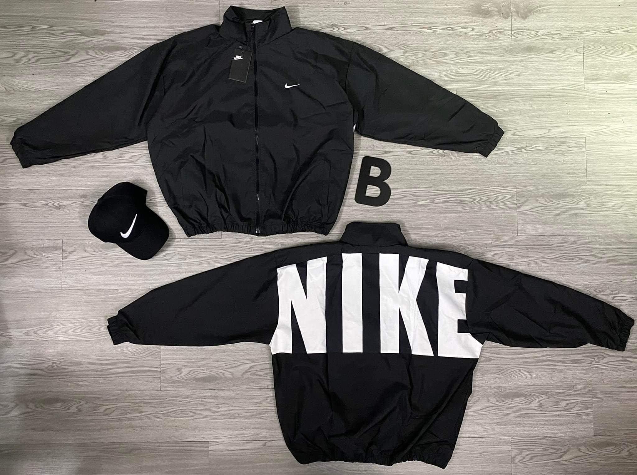 Nike Windbreaker Jacket