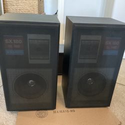 Sanyo SX 180 Speakers Pair