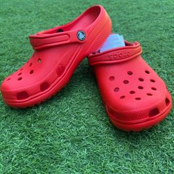 Crocs Unisex-Adult Classic Clogs (Red)Size 4m/6w to 7m/9w 