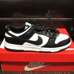 NIKE DUNK LOW PANDA SIZE 10.5M $150