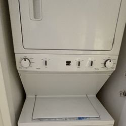 Washer And Dryer $250 And Microwave $25