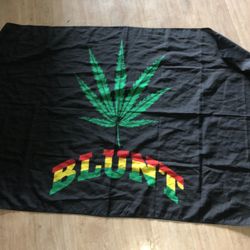 Large “BLUNT” Flag 