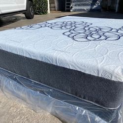 Full Bamboo Cooling Gel Memory Foam!!