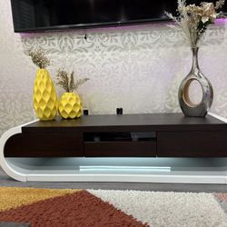 Tv Stand With Light And Drawer (modern)