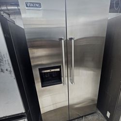 48: VIKING BUILT IN STAINLESS STEEL REFRIGERATOR 