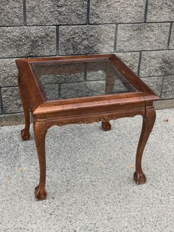 “Paw” feet glass end table
