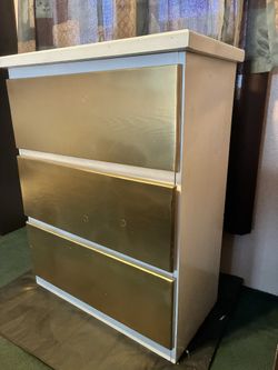 ✅$$275- taller not short pine dresser . White colored with gold drawers  complete and in working order. (freshly painted recently)   It is 3'4" tall b