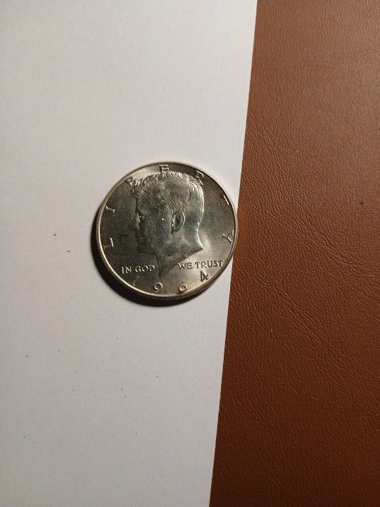 Jhon F Kennedy 1964 SilVER HALF DOLLAR GOOD CONDITION  ERRORS HAIR 