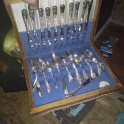 Vintage 68 Piece Flatware 