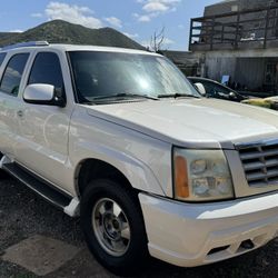 2004 Cadillac Escalade