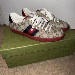 Gucci Ace GG Supreme