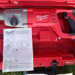 MILWAUKEE  SDS-PLUS ROTARY HAMMER CORDED DRILL 