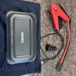 Nebo 1500amps Jumper Power Bank W/light 